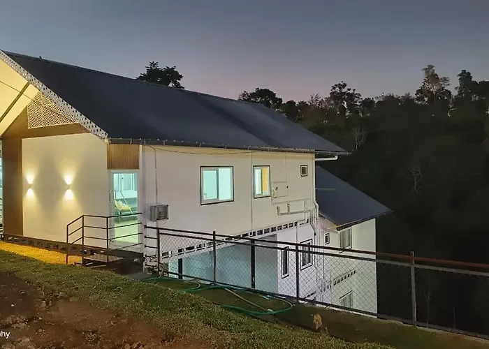 The Cloud Mountain Tourist Villa Vagamon